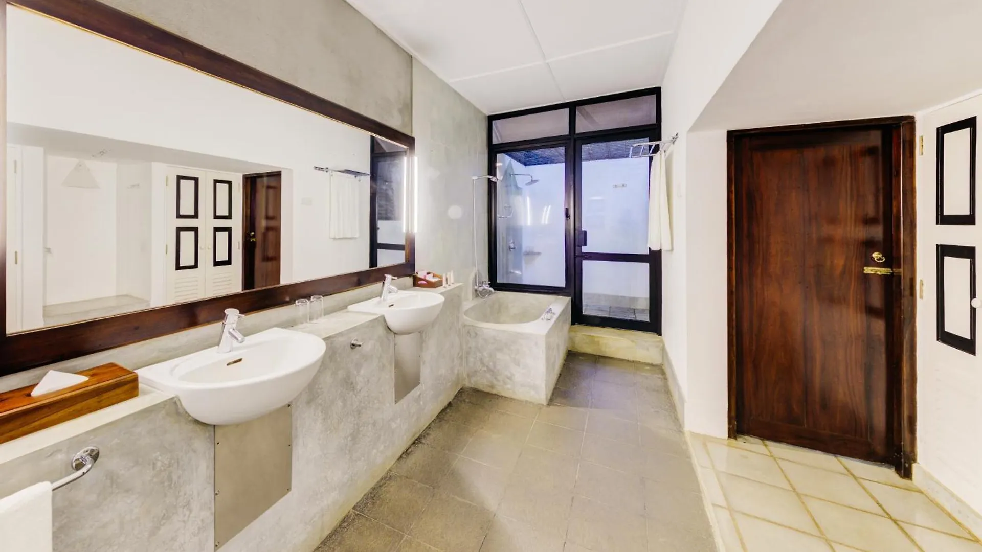 **** Resort Habarana Village By Cinnamon Sigiriya Sri Lanka